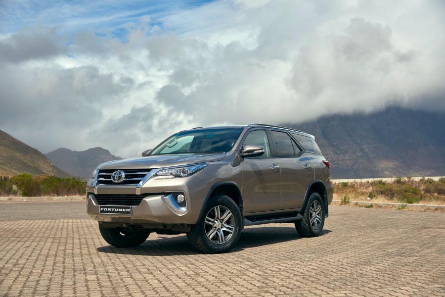  Toyota Fortuner (AN160) 2016 года  (ZA) (фото 11 из 40)